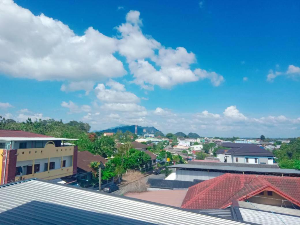 Jingjit Hotel Krabi town Exterior foto