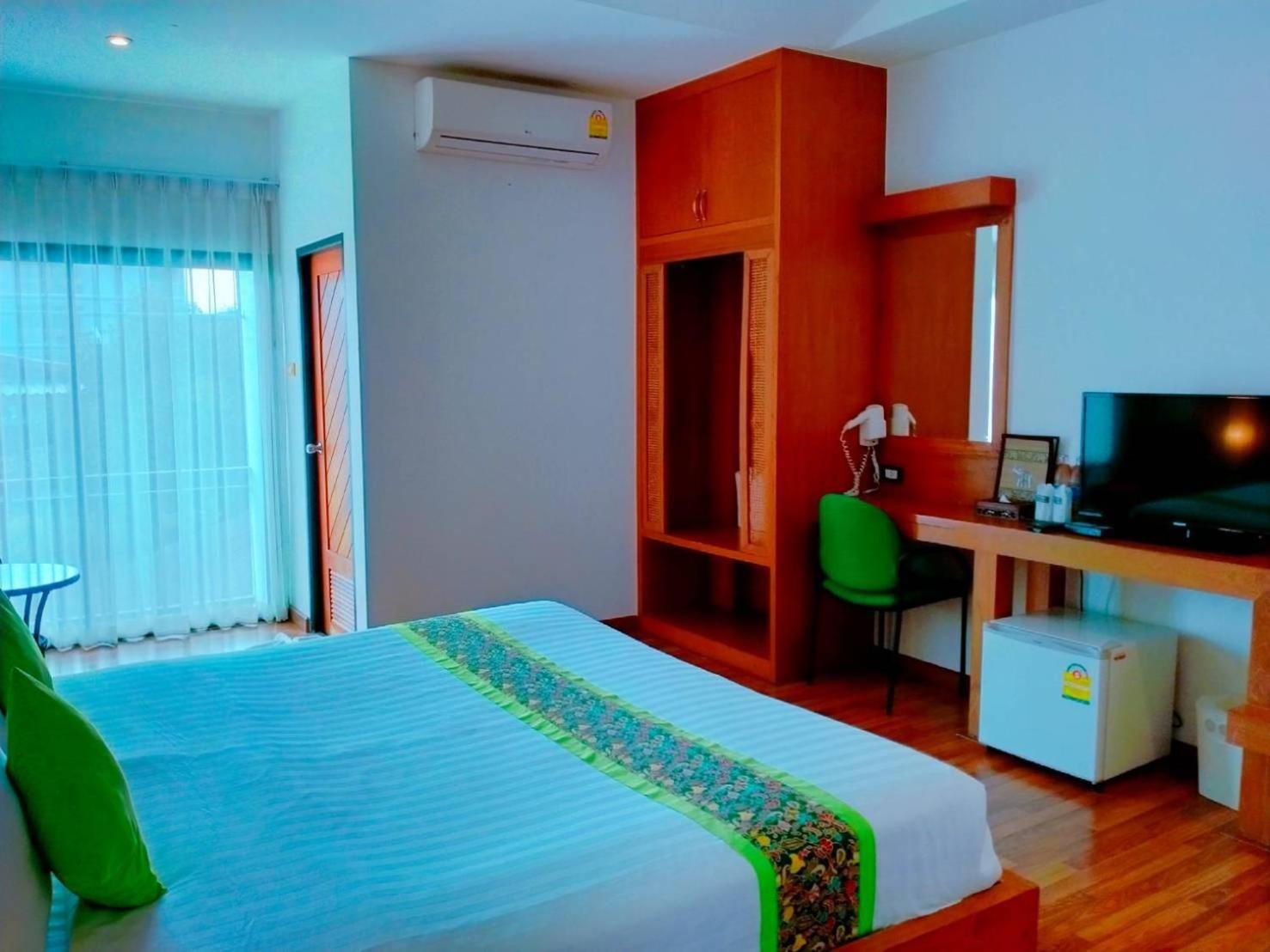 Jingjit Hotel Krabi town Exterior foto