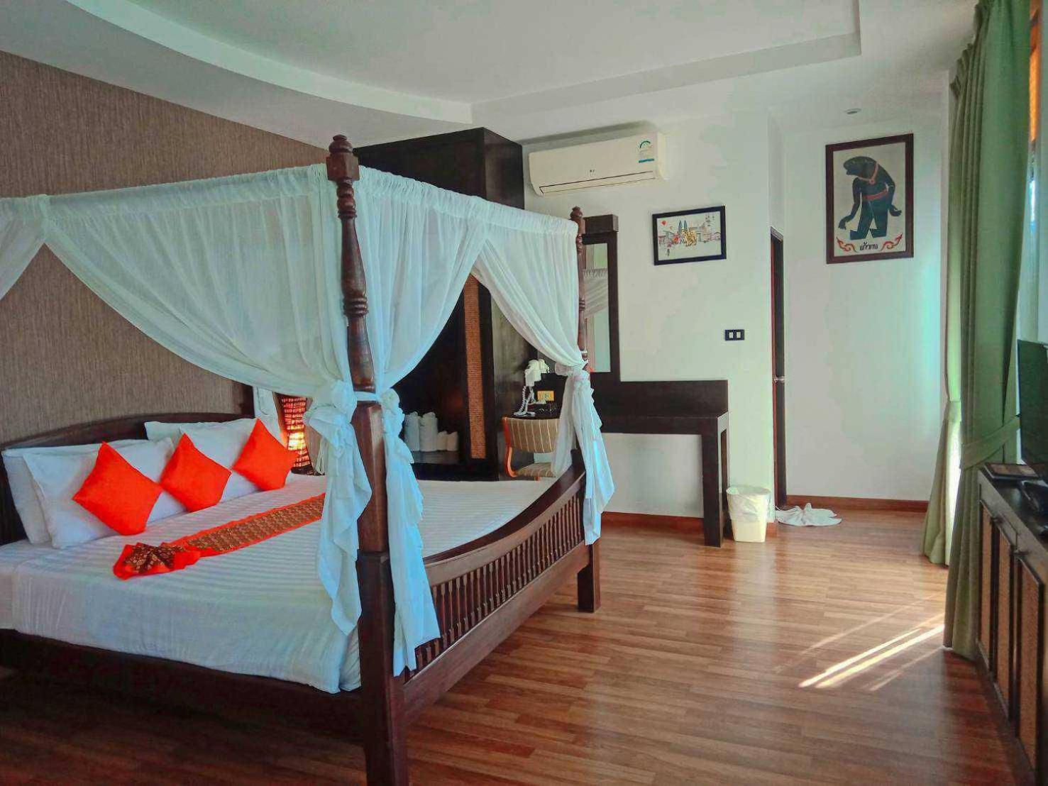 Jingjit Hotel Krabi town Exterior foto